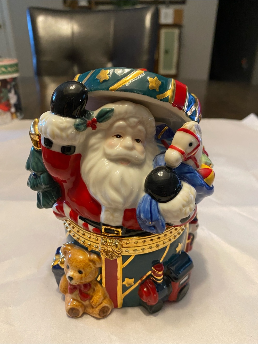 Festive Santa Claus Decorative Trinket box, Red, Green, Gold